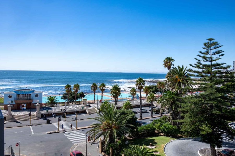 3 Bedroom Property for Sale in Sea Point Western Cape